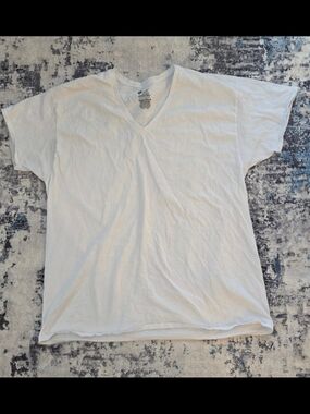 💥💥5 For $25💥💥 Hanes Men's White V-Neck Short Sleeve Tee